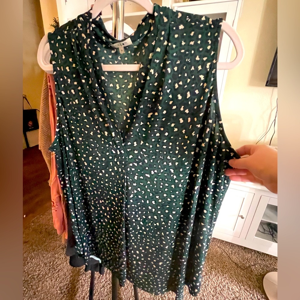 Beacon deep green and leopard print tank top in size 3X